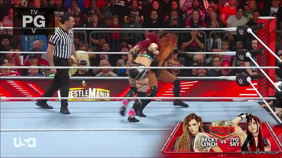 WWE_WrestleMania_Raw_2023_03_27_720p_HDTV_x264-NWCHD_mp4_000804591.jpg