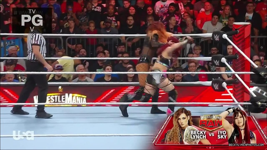 WWE_WrestleMania_Raw_2023_03_27_720p_HDTV_x264-NWCHD_mp4_000804991.jpg