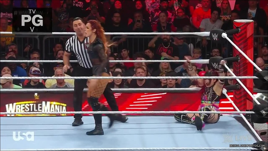WWE_WrestleMania_Raw_2023_03_27_720p_HDTV_x264-NWCHD_mp4_000810997.jpg