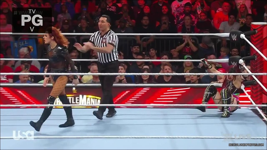 WWE_WrestleMania_Raw_2023_03_27_720p_HDTV_x264-NWCHD_mp4_000811798.jpg