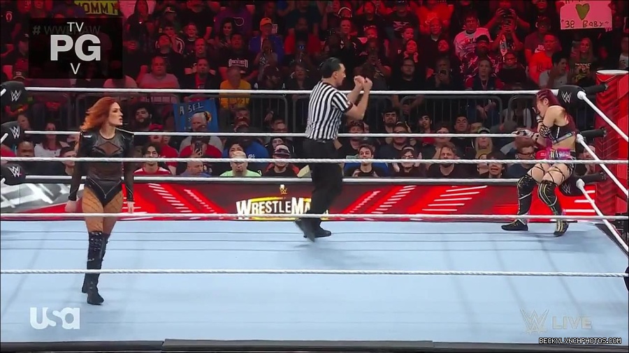 WWE_WrestleMania_Raw_2023_03_27_720p_HDTV_x264-NWCHD_mp4_000813400.jpg