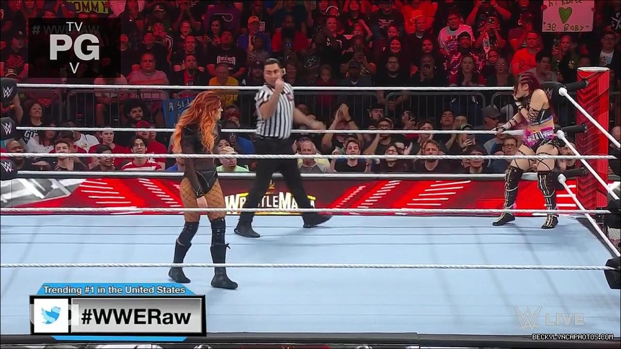 WWE_WrestleMania_Raw_2023_03_27_720p_HDTV_x264-NWCHD_mp4_000815402.jpg