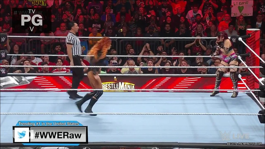 WWE_WrestleMania_Raw_2023_03_27_720p_HDTV_x264-NWCHD_mp4_000816203.jpg