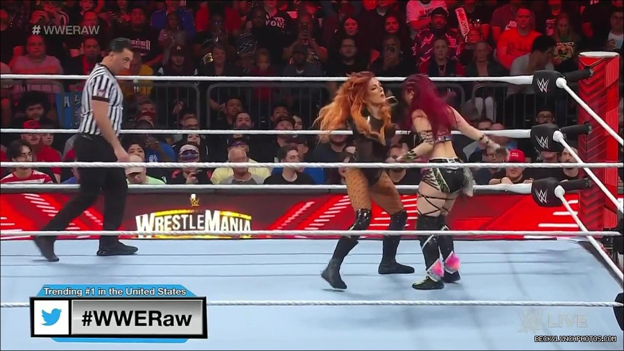 WWE_WrestleMania_Raw_2023_03_27_720p_HDTV_x264-NWCHD_mp4_000821608.jpg