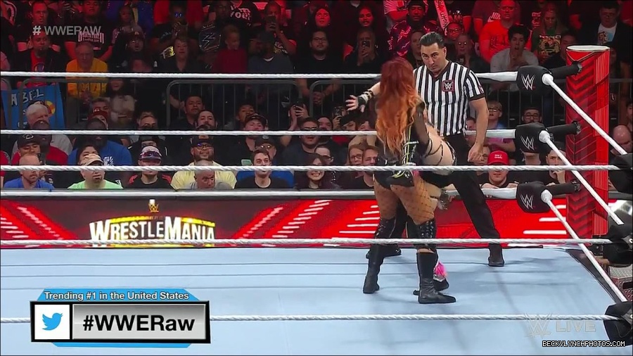 WWE_WrestleMania_Raw_2023_03_27_720p_HDTV_x264-NWCHD_mp4_000827614.jpg