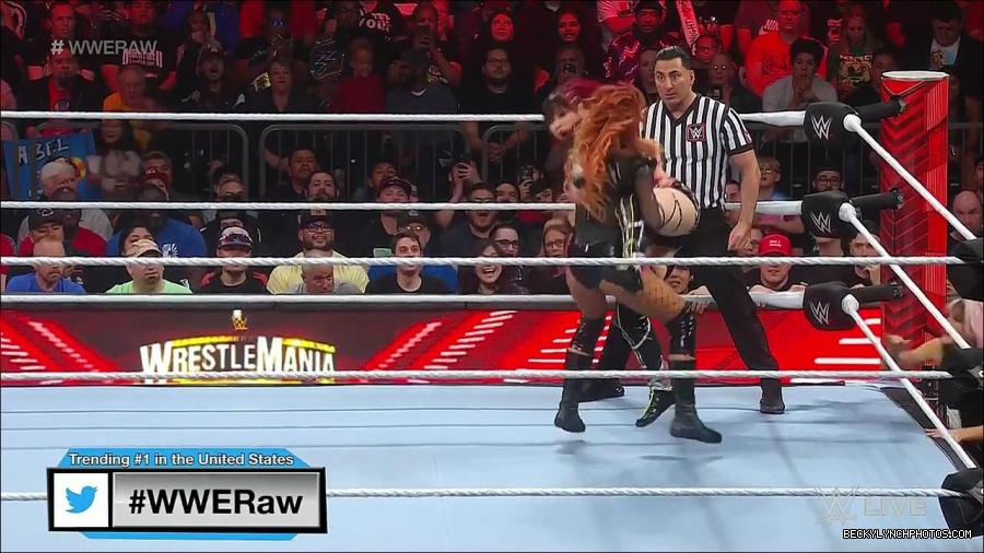 WWE_WrestleMania_Raw_2023_03_27_720p_HDTV_x264-NWCHD_mp4_000827881.jpg
