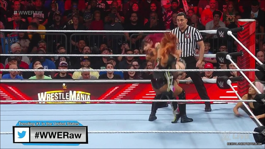 WWE_WrestleMania_Raw_2023_03_27_720p_HDTV_x264-NWCHD_mp4_000828014.jpg