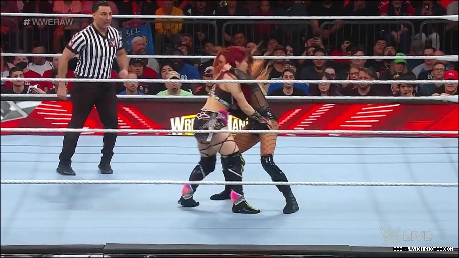 WWE_WrestleMania_Raw_2023_03_27_720p_HDTV_x264-NWCHD_mp4_000831885.jpg