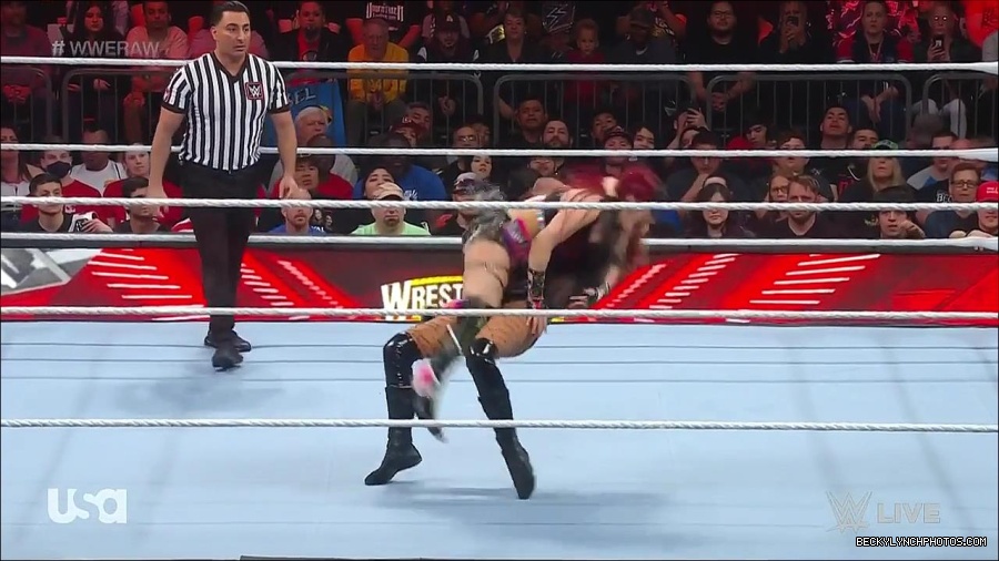 WWE_WrestleMania_Raw_2023_03_27_720p_HDTV_x264-NWCHD_mp4_000833620.jpg