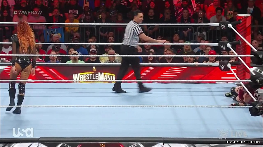 WWE_WrestleMania_Raw_2023_03_27_720p_HDTV_x264-NWCHD_mp4_000836289.jpg