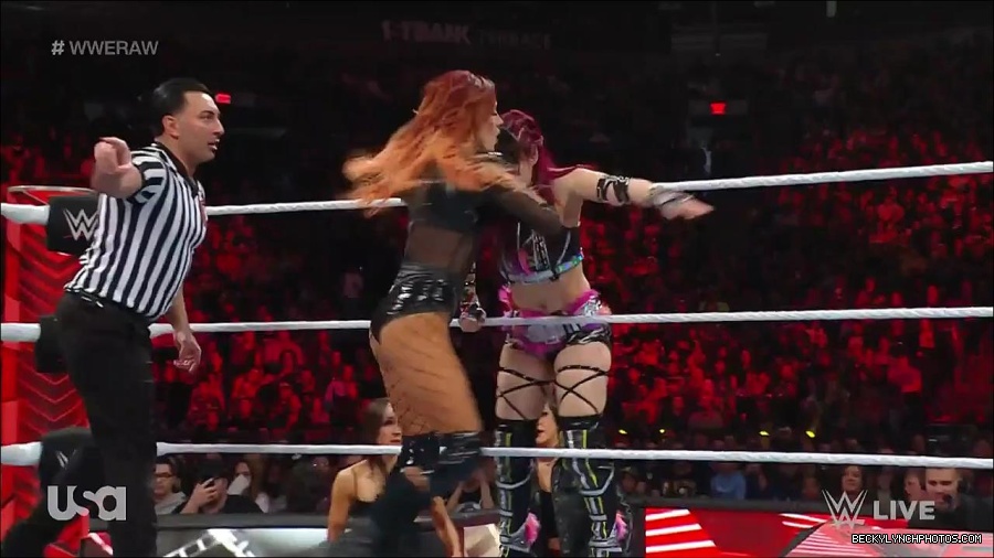 WWE_WrestleMania_Raw_2023_03_27_720p_HDTV_x264-NWCHD_mp4_000842295.jpg