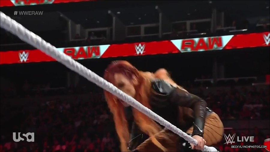 WWE_WrestleMania_Raw_2023_03_27_720p_HDTV_x264-NWCHD_mp4_000848301.jpg