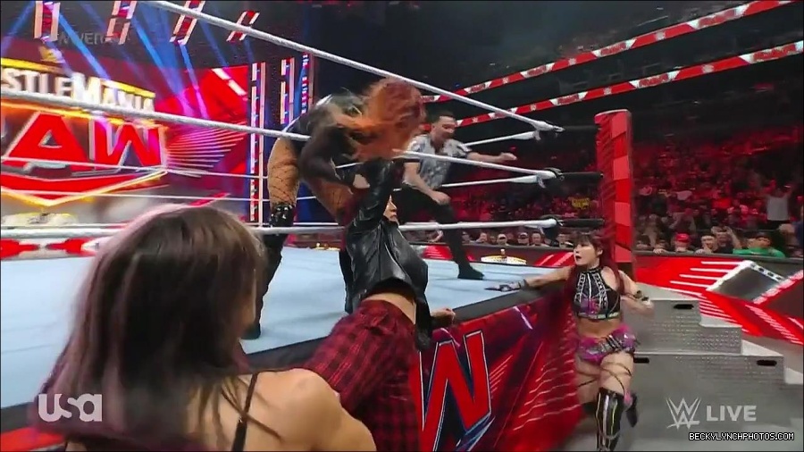 WWE_WrestleMania_Raw_2023_03_27_720p_HDTV_x264-NWCHD_mp4_000861915.jpg