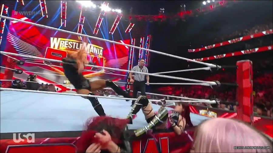 WWE_WrestleMania_Raw_2023_03_27_720p_HDTV_x264-NWCHD_mp4_000863517.jpg