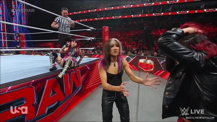 WWE_WrestleMania_Raw_2023_03_27_720p_HDTV_x264-NWCHD_mp4_000867521.jpg