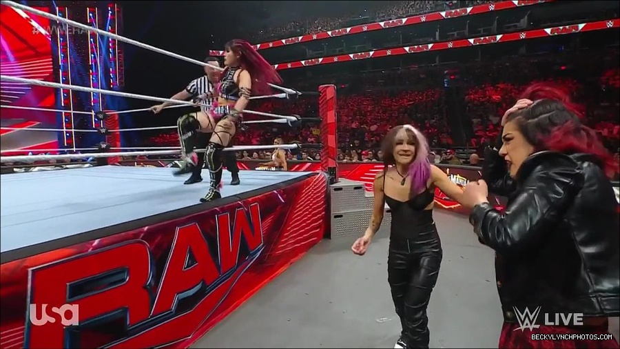 WWE_WrestleMania_Raw_2023_03_27_720p_HDTV_x264-NWCHD_mp4_000868722.jpg