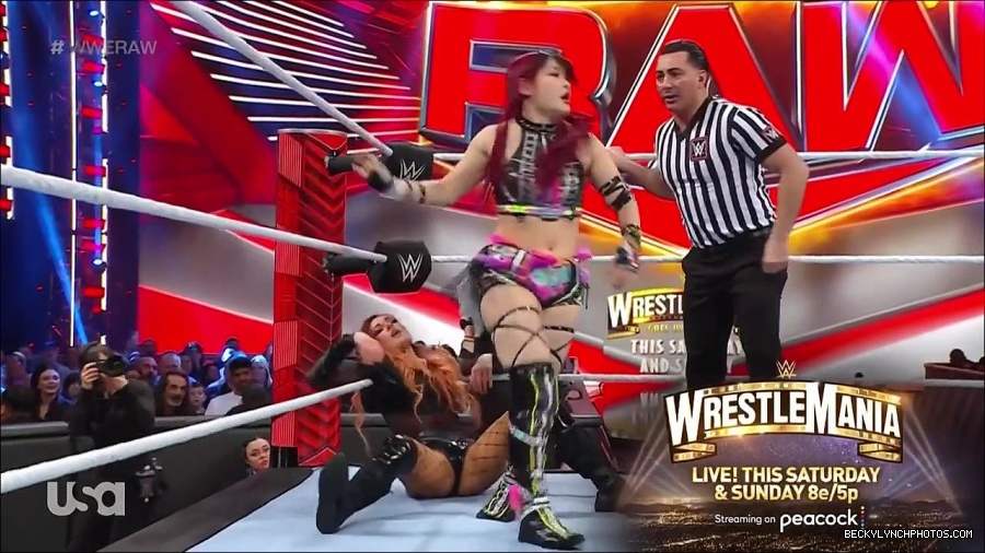 WWE_WrestleMania_Raw_2023_03_27_720p_HDTV_x264-NWCHD_mp4_000874327.jpg