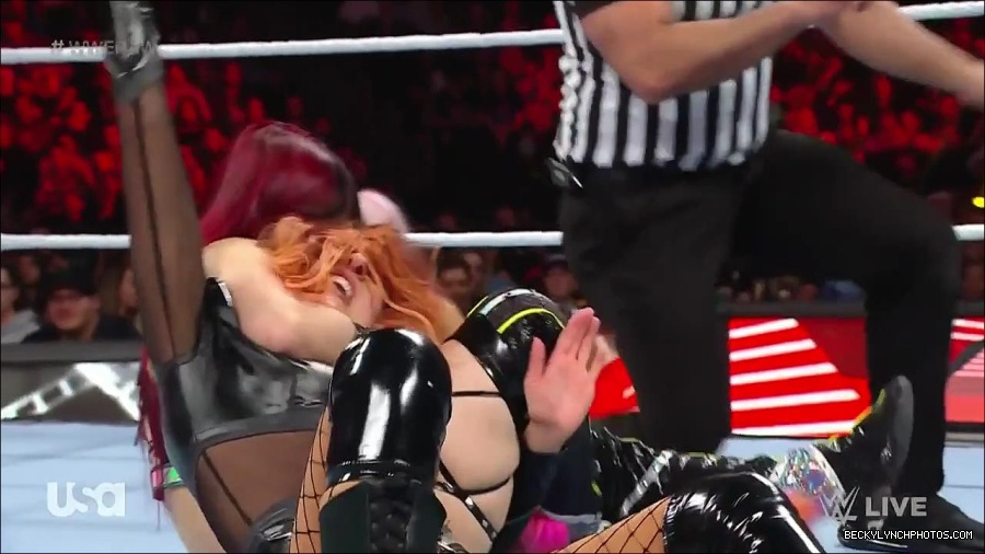 WWE_WrestleMania_Raw_2023_03_27_720p_HDTV_x264-NWCHD_mp4_000893146.jpg