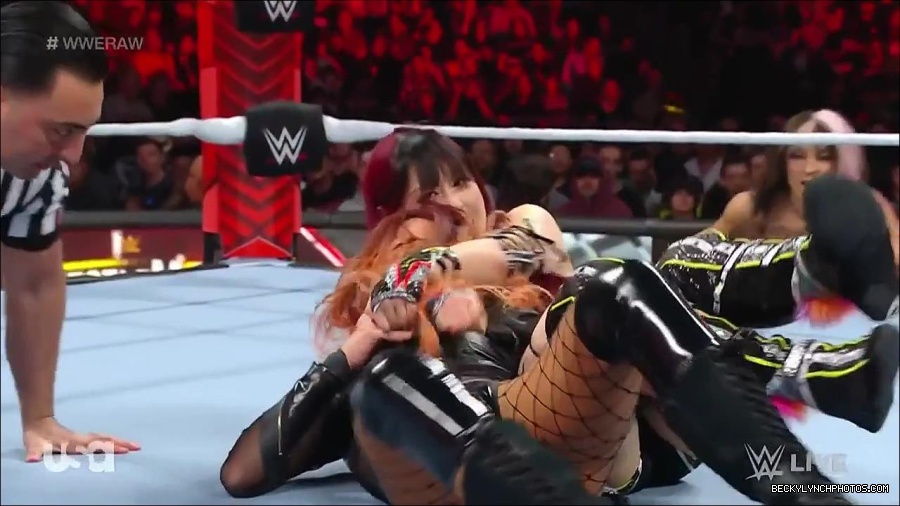 WWE_WrestleMania_Raw_2023_03_27_720p_HDTV_x264-NWCHD_mp4_000894748.jpg