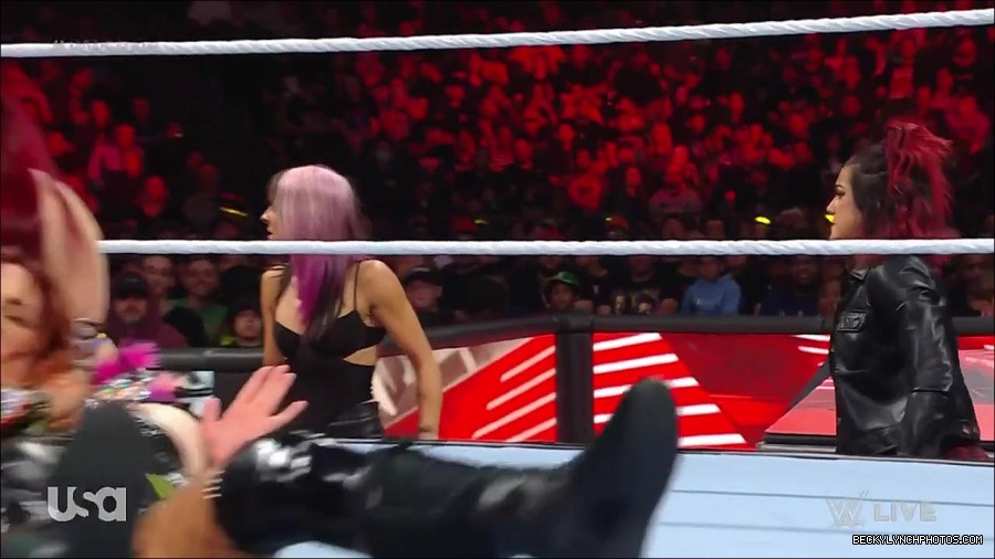 WWE_WrestleMania_Raw_2023_03_27_720p_HDTV_x264-NWCHD_mp4_000898752.jpg