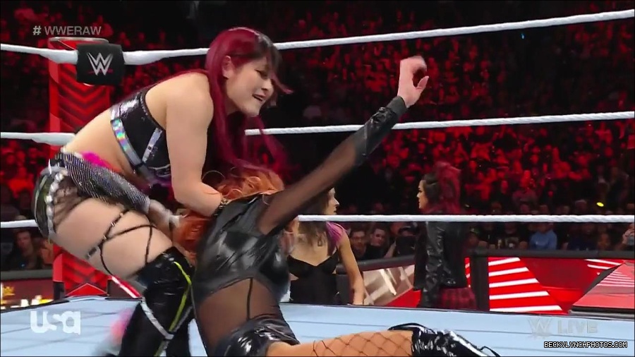 WWE_WrestleMania_Raw_2023_03_27_720p_HDTV_x264-NWCHD_mp4_000900353.jpg