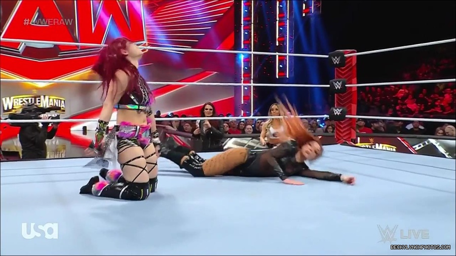WWE_WrestleMania_Raw_2023_03_27_720p_HDTV_x264-NWCHD_mp4_000916369.jpg