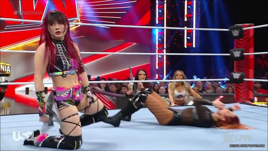 WWE_WrestleMania_Raw_2023_03_27_720p_HDTV_x264-NWCHD_mp4_000917170.jpg