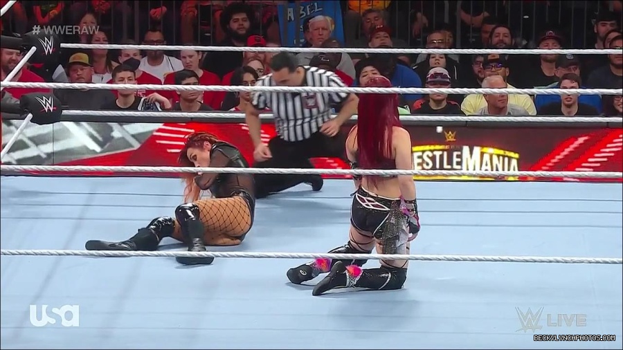 WWE_WrestleMania_Raw_2023_03_27_720p_HDTV_x264-NWCHD_mp4_000918371.jpg