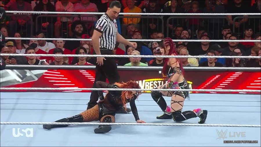 WWE_WrestleMania_Raw_2023_03_27_720p_HDTV_x264-NWCHD_mp4_000932786.jpg