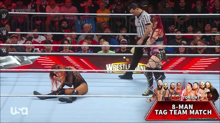 WWE_WrestleMania_Raw_2023_03_27_720p_HDTV_x264-NWCHD_mp4_000935589.jpg