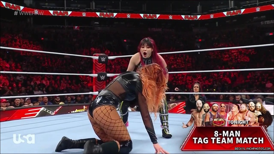 WWE_WrestleMania_Raw_2023_03_27_720p_HDTV_x264-NWCHD_mp4_000940393.jpg