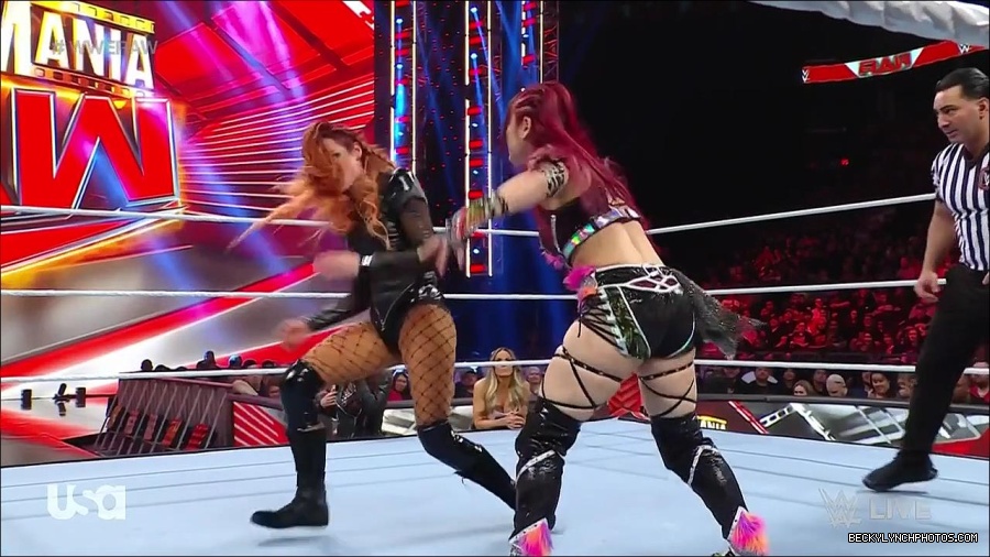 WWE_WrestleMania_Raw_2023_03_27_720p_HDTV_x264-NWCHD_mp4_000948401.jpg