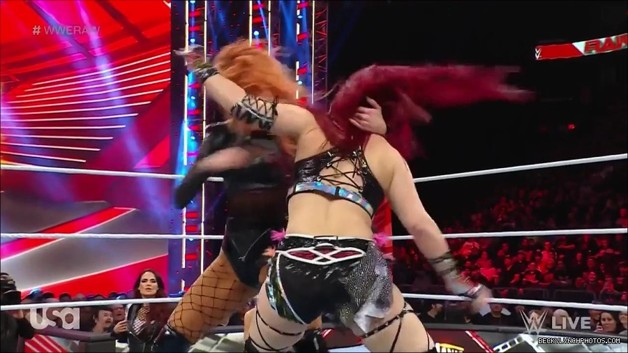 WWE_WrestleMania_Raw_2023_03_27_720p_HDTV_x264-NWCHD_mp4_000954007.jpg