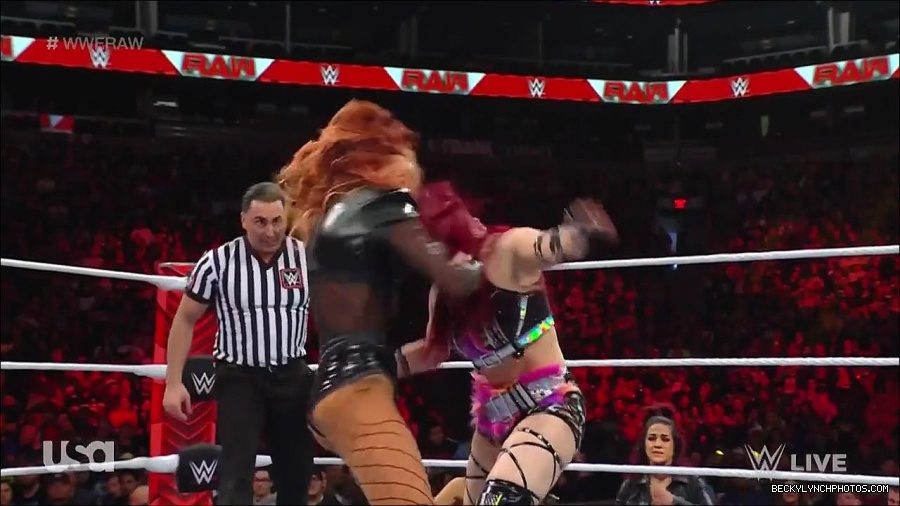 WWE_WrestleMania_Raw_2023_03_27_720p_HDTV_x264-NWCHD_mp4_000955208.jpg