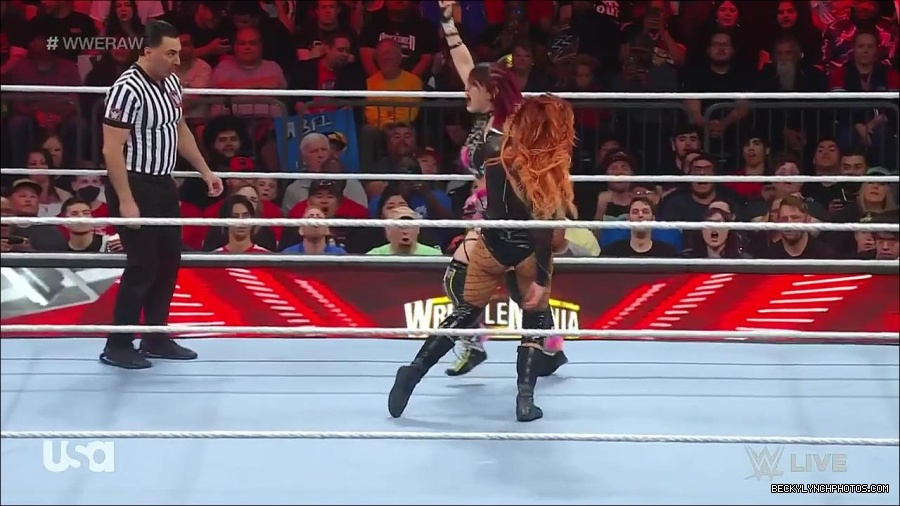 WWE_WrestleMania_Raw_2023_03_27_720p_HDTV_x264-NWCHD_mp4_000961615.jpg