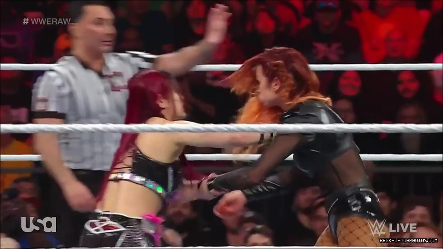 WWE_WrestleMania_Raw_2023_03_27_720p_HDTV_x264-NWCHD_mp4_000966019.jpg