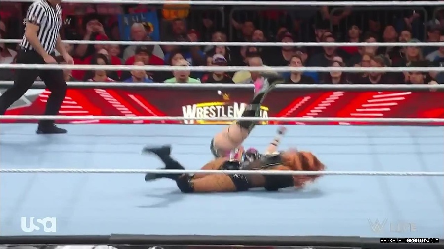 WWE_WrestleMania_Raw_2023_03_27_720p_HDTV_x264-NWCHD_mp4_000969222.jpg