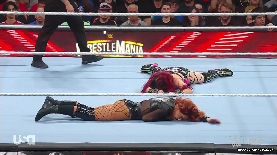 WWE_WrestleMania_Raw_2023_03_27_720p_HDTV_x264-NWCHD_mp4_000971224.jpg