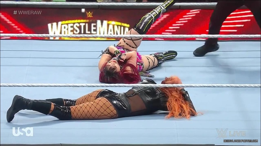 WWE_WrestleMania_Raw_2023_03_27_720p_HDTV_x264-NWCHD_mp4_000980433.jpg