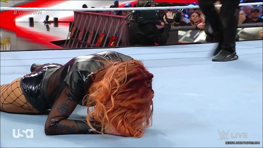 WWE_WrestleMania_Raw_2023_03_27_720p_HDTV_x264-NWCHD_mp4_000982836.jpg
