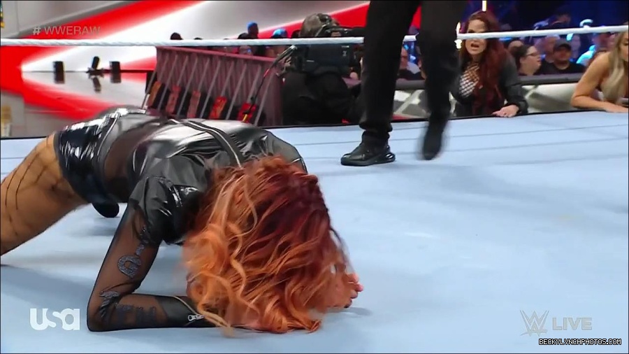WWE_WrestleMania_Raw_2023_03_27_720p_HDTV_x264-NWCHD_mp4_000983236.jpg