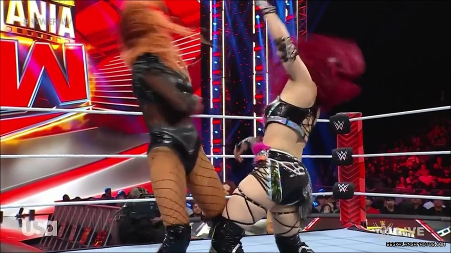 WWE_WrestleMania_Raw_2023_03_27_720p_HDTV_x264-NWCHD_mp4_000988441.jpg