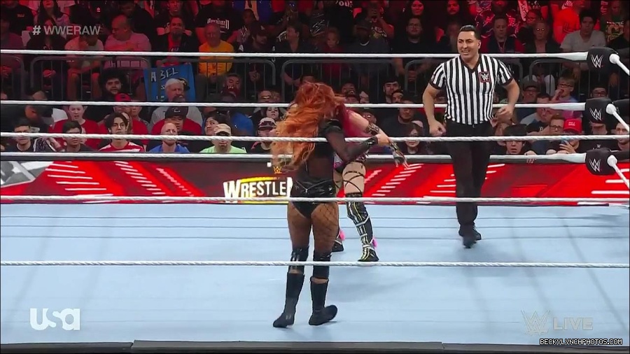 WWE_WrestleMania_Raw_2023_03_27_720p_HDTV_x264-NWCHD_mp4_000989643.jpg