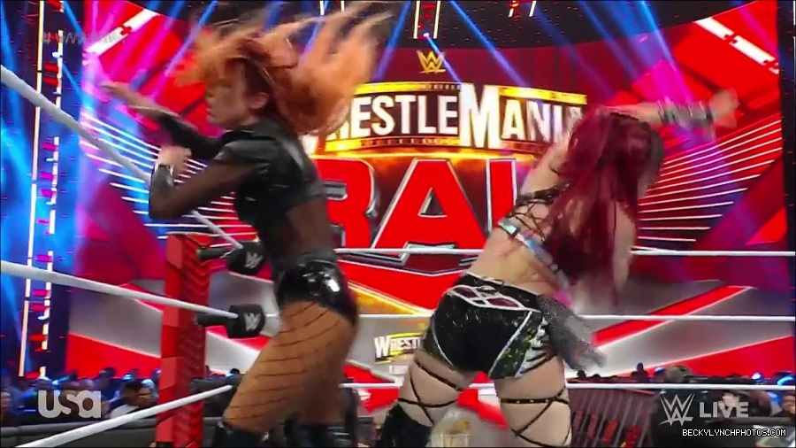 WWE_WrestleMania_Raw_2023_03_27_720p_HDTV_x264-NWCHD_mp4_000991244.jpg