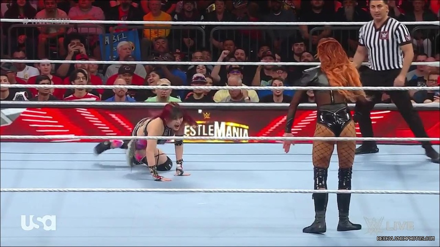 WWE_WrestleMania_Raw_2023_03_27_720p_HDTV_x264-NWCHD_mp4_001000453.jpg