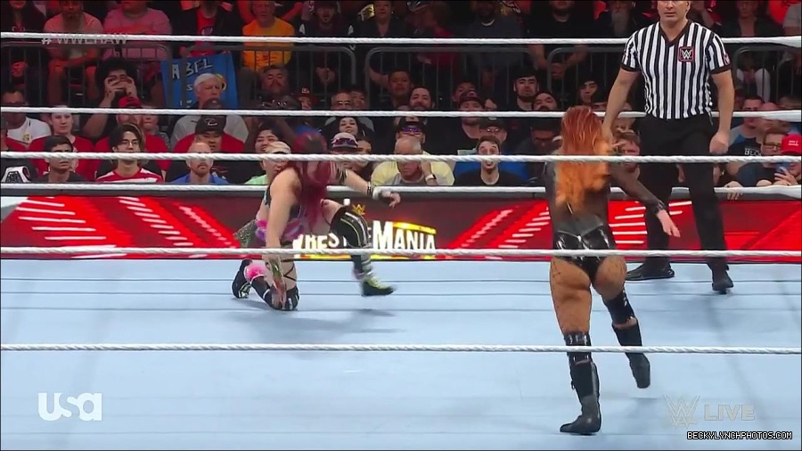 WWE_WrestleMania_Raw_2023_03_27_720p_HDTV_x264-NWCHD_mp4_001000854.jpg