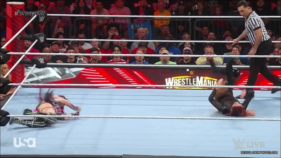 WWE_WrestleMania_Raw_2023_03_27_720p_HDTV_x264-NWCHD_mp4_001003657.jpg