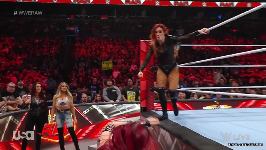 WWE_WrestleMania_Raw_2023_03_27_720p_HDTV_x264-NWCHD_mp4_001016870.jpg