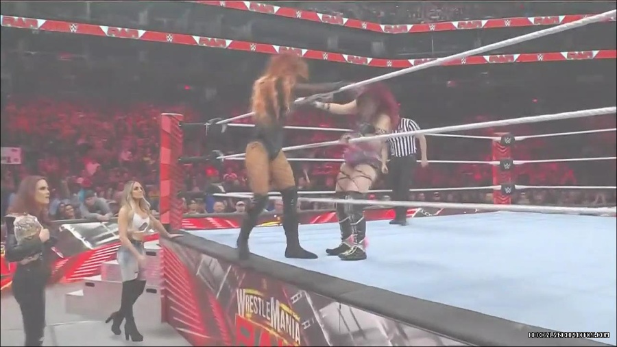 WWE_WrestleMania_Raw_2023_03_27_720p_HDTV_x264-NWCHD_mp4_001026479.jpg