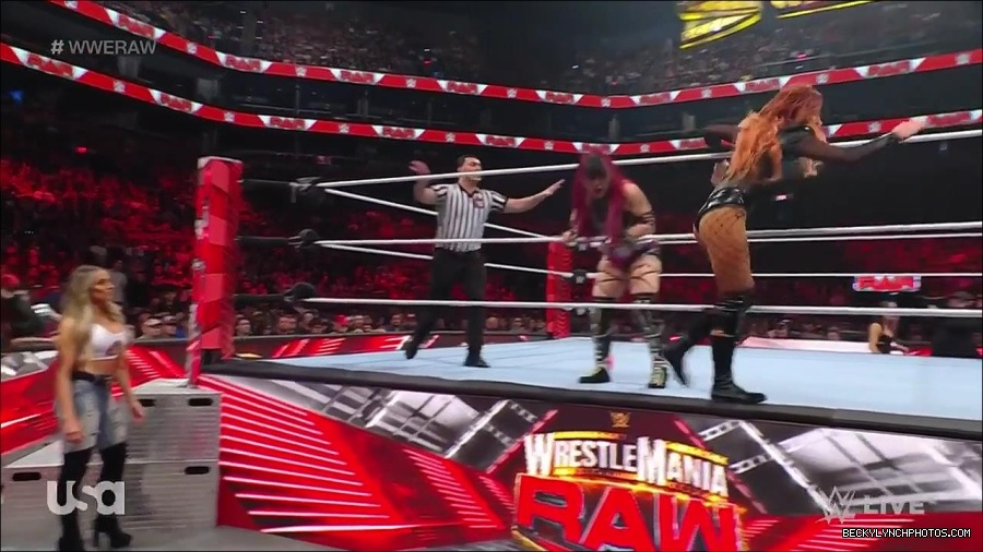 WWE_WrestleMania_Raw_2023_03_27_720p_HDTV_x264-NWCHD_mp4_001031284.jpg